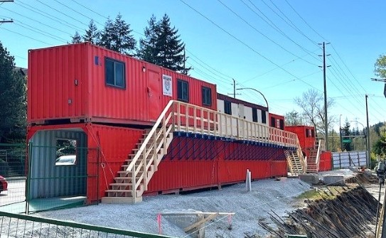 Using Breezeways to Maximize Work Space and Protect Pedestrians During Residential Project