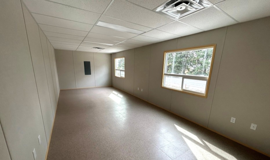 20260708_Photo_BOXXCA_CaseStudy_Amrize_Langley_24x60_Int2_932x555