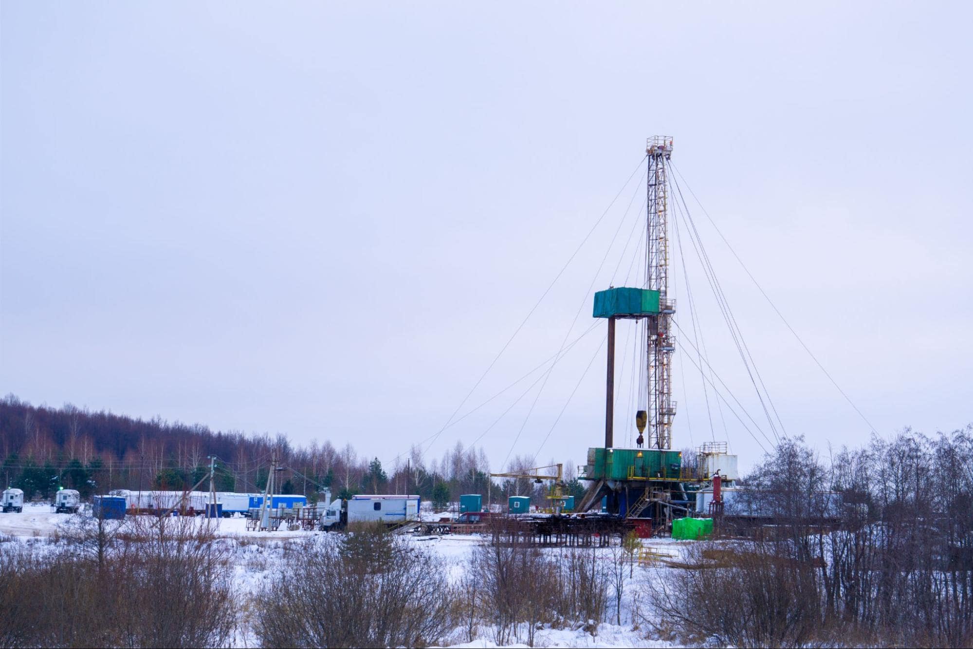 An-oil-rig-site An-oil-rig-site