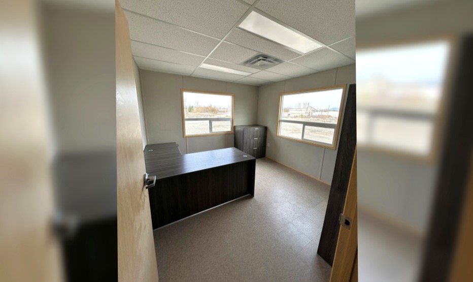20260708_Photo_BOXXCA_CaseStudy_Amrize_Langley_24x60_Int5_932x555